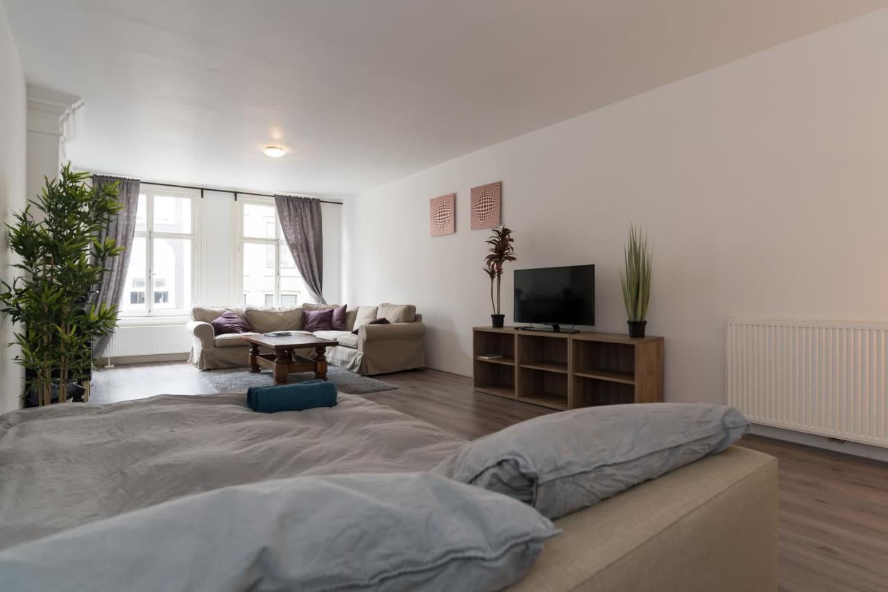 Beautiful House Next To Dam Square! Appartement Amsterdam Buitenkant foto